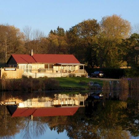 Liftlock Guest House Питерборо Экстерьер фото